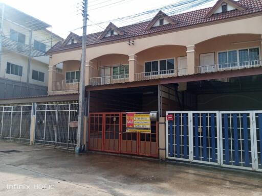 106 Sqm., 2 Beds, 1 Bath Townhouse listed for ฿ 1,539,000.