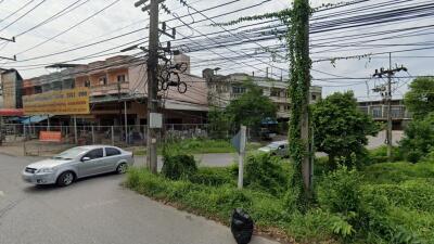 80 Sqm., 2 Beds, 2 Baths Townhouse listed for ฿ 1,680,000.