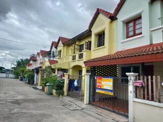 89 Sqm., 3 Beds, 2 Baths Townhouse listed for ฿ 1,520,000.