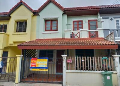 89 Sqm., 3 Beds, 2 Baths Townhouse listed for ฿ 1,520,000.