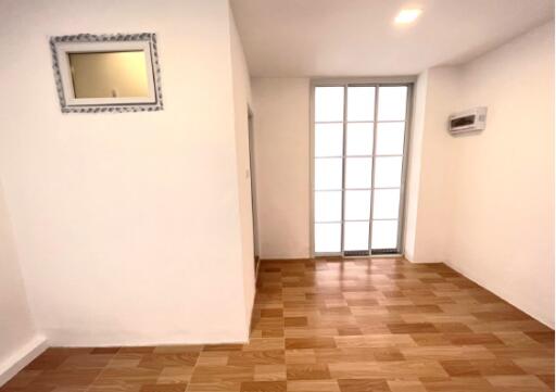 80 Sqm., 2 Beds, 1 Bath Townhouse listed for ฿ 1,680,000.