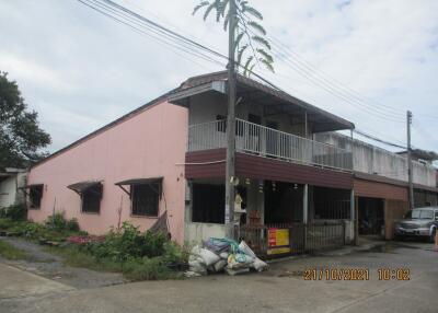 128 Sqm., 2 Beds, 1 Bath Townhouse listed for ฿ 1,680,000.