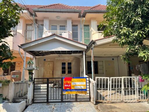 72 Sqm., 2 Beds, 2 Baths Townhouse listed for ฿ 1,520,000.