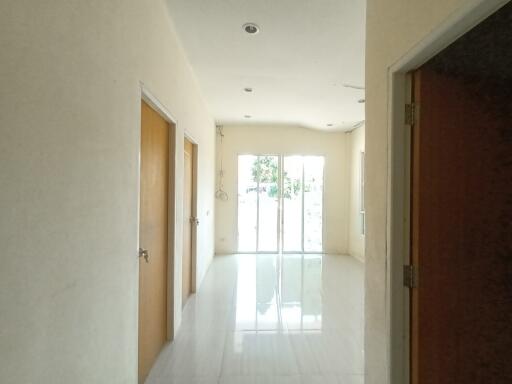 139 Sqm., 2 Beds, 1 Bath Townhouse listed for ฿ 1,520,000.
