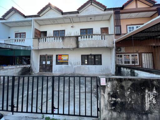 130 Sqm., 2 Beds, 1 Bath Townhouse listed for ฿ 1,520,000.