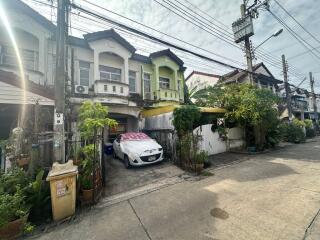 68 Sqm., 2 Beds, 1 Bath Townhouse listed for ฿ 1,680,000.