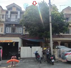 91 Sqm., 4 Beds, 3 Baths Townhouse listed for ฿ 1,520,000.