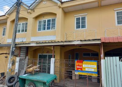 87 Sqm., 3 Beds, 2 Baths Townhouse listed for ฿ 1,680,000.