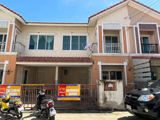 78 Sqm., 3 Beds, 2 Baths Townhouse listed for ฿ 1,290,000.