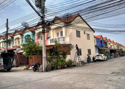 75 Sqm., 2 Beds, 1 Bath Townhouse listed for ฿ 1,473,000.