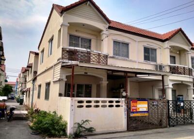 75 Sqm., 2 Beds, 1 Bath Townhouse listed for ฿ 1,473,000.