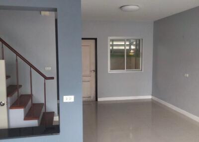 87 Sqm., 3 Beds, 2 Baths Townhouse listed for ฿ 1,628,000.