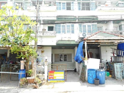 64 Sqm., 3 Beds, 2 Baths Townhouse listed for ฿ 1,300,000.