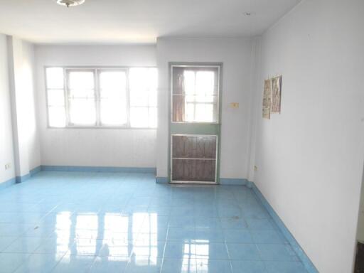 64 Sqm., 3 Beds, 2 Baths Townhouse listed for ฿ 1,300,000.