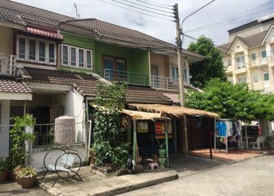 90 Sqm., 2 Beds, 1 Bath Townhouse listed for ฿ 1,250,000.