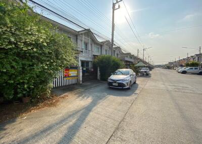 78 Sqm., 2 Beds, 1 Bath Townhouse listed for ฿ 1,425,000.