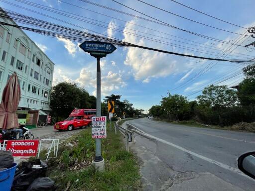 96 Sqm., 2 Beds, 1 Bath Townhouse listed for ฿ 1,425,000.