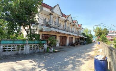 127 Sqm., 2 Beds, 2 Baths Townhouse listed for ฿ 1,425,000.