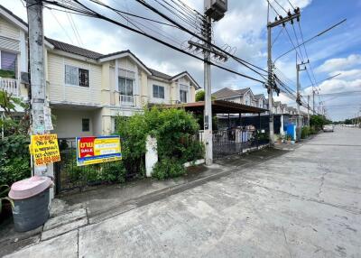 82 Sqm., 2 Beds, 1 Bath Townhouse listed for ฿ 1,425,000.