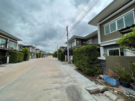 96 Sqm., 2 Beds, 1 Bath Townhouse listed for ฿ 1,425,000.