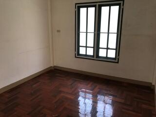 80 Sqm., 2 Beds, 1 Bath Townhouse listed for ฿ 1,575,000.