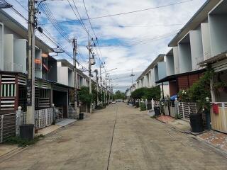 101 Sqm., 2 Beds, 1 Bath Townhouse listed for ฿ 1,575,000.