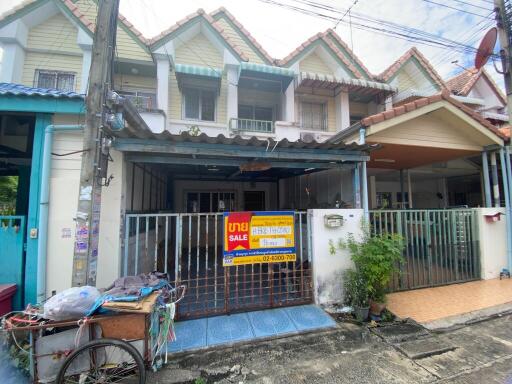 64 Sqm., 2 Beds, 2 Baths Townhouse listed for ฿ 1,425,000.