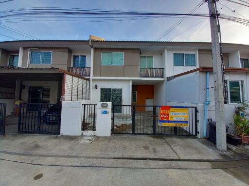 72 Sqm., 3 Beds, 2 Baths Townhouse listed for ฿ 1,575,000.