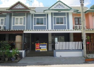 72 Sqm., 3 Beds, 2 Baths Townhouse listed for ฿ 1,544,000.