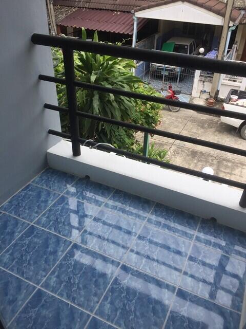 72 Sqm., 2 Beds, 1 Bath Townhouse listed for ฿ 1,300,000.