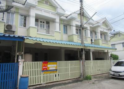 80 Sqm., 3 Beds, 1 Bath Townhouse listed for ฿ 1,378,000.