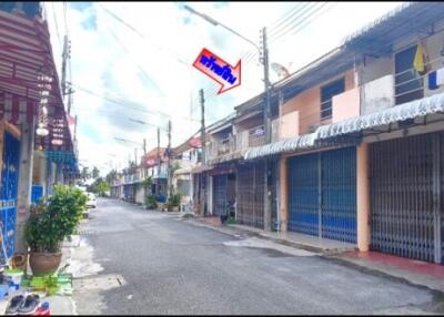 76 Sqm., 2 Beds, 2 Baths Townhouse listed for ฿ 1,523,000.