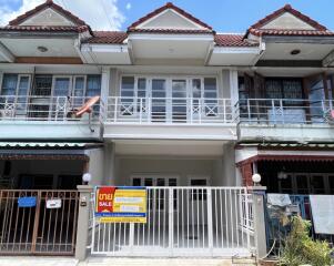 64 Sqm., 2 Beds, 1 Bath Townhouse listed for ฿ 1,280,000.