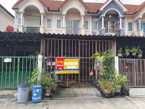 72 Sqm., 2 Beds, 2 Baths Townhouse listed for ฿ 1,330,000.