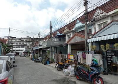 64 Sqm., 2 Beds, 1 Bath Townhouse listed for ฿ 1,330,000.