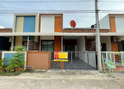 90 Sqm., 2 Beds, 1 Bath Townhouse listed for ฿ 1,330,000.