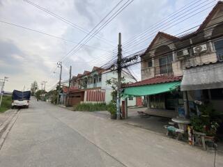 68 Sqm., 2 Beds, 2 Baths Townhouse listed for ฿ 1,330,000.