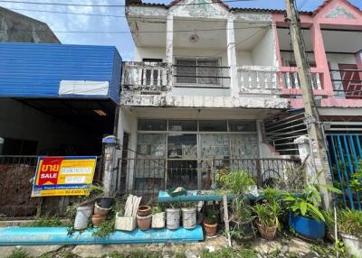 120 Sqm., 2 Beds, 2 Baths Townhouse listed for ฿ 1,470,000.