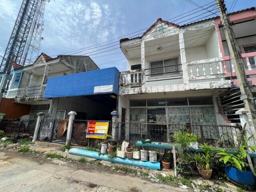 120 Sqm., 2 Beds, 2 Baths Townhouse listed for ฿ 1,470,000.