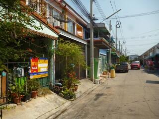 75 Sqm., 2 Beds, 1 Bath Townhouse listed for ฿ 1,470,000.