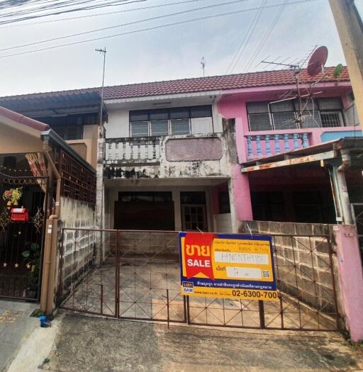 68 Sqm., 2 Beds, 1 Bath Townhouse listed for ฿ 1,330,000.