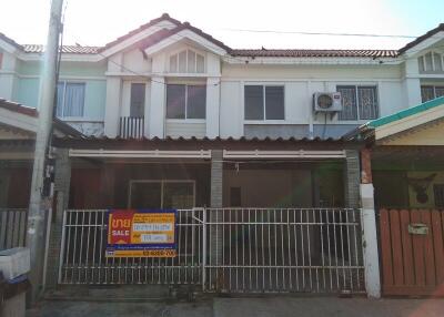 71 Sqm., 3 Beds, 2 Baths Townhouse listed for ฿ 1,330,000.