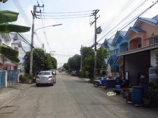 91 Sqm., 2 Beds, 1 Bath Townhouse listed for ฿ 1,330,000.