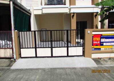 84 Sqm., 2 Beds, 1 Bath Townhouse listed for ฿ 1,470,000.