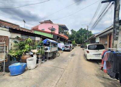 88 Sqm., 2 Beds, 1 Bath Townhouse listed for ฿ 1,470,000.