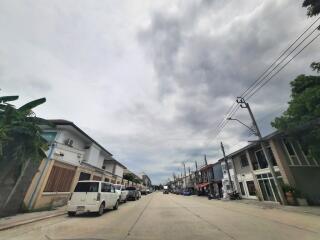 88 Sqm., 2 Beds, 1 Bath Townhouse listed for ฿ 1,470,000.