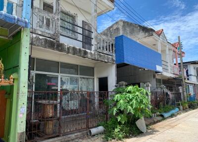 120 Sqm., 2 Beds, 1 Bath Townhouse listed for ฿ 1,470,000.