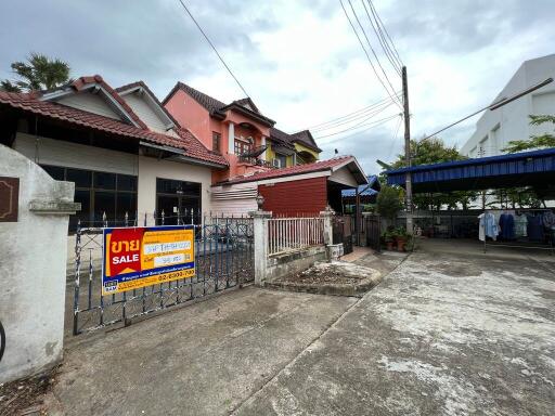 140 Sqm., 2 Beds, 1 Bath Townhouse listed for ฿ 1,330,000.