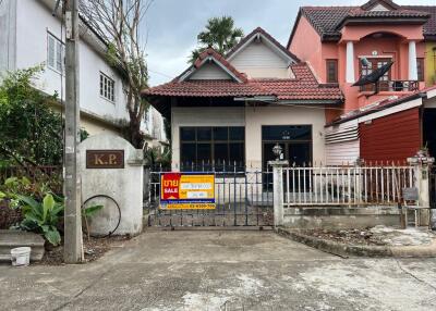 140 Sqm., 2 Beds, 1 Bath Townhouse listed for ฿ 1,330,000.