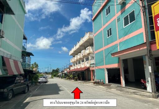 100 Sqm., 2 Beds, 2 Baths Townhouse listed for ฿ 1,200,000.